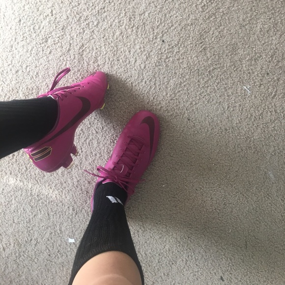 nike cleats - Picture 5 of 7