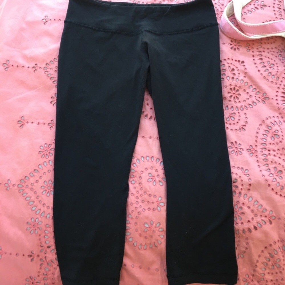 Lululemon Cropped Pants