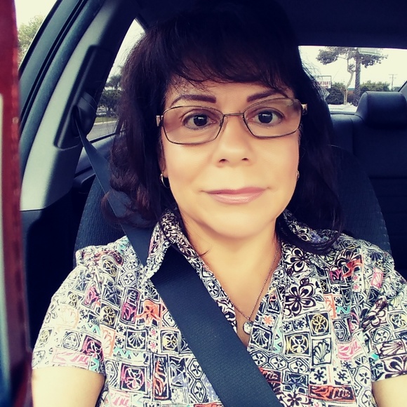 Meet your Posher, Antonia - Picture 1 of 1