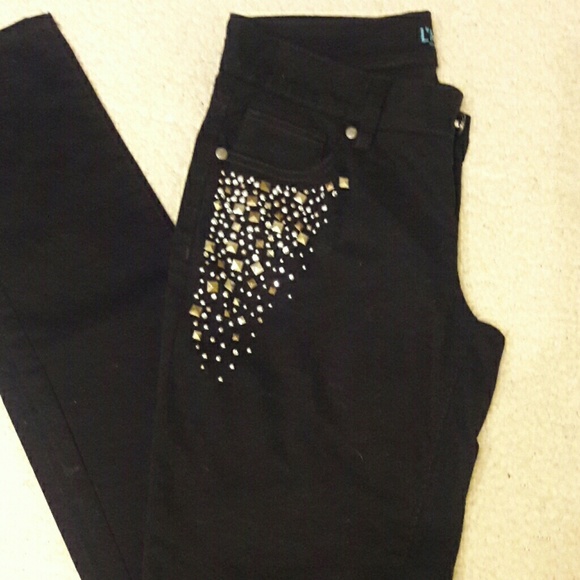 3 for $20. GORGEOUS BLACK JEANS! - Picture 1 of 4