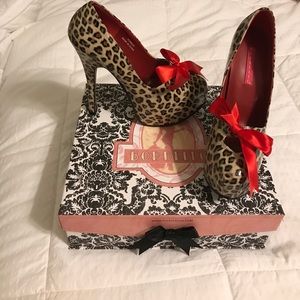 Bordello leopard 4 inch heels