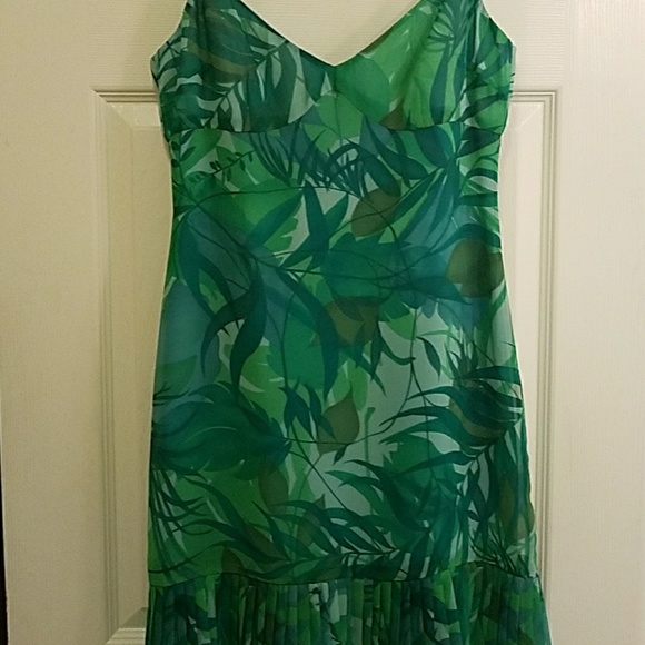 BCBG Dresses & Skirts - BCBG MAXAZRIA Dress