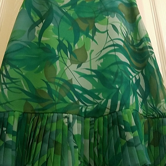 BCBG MAXAZRIA Dress - Picture 2 of 8