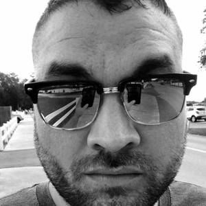 Meet your Posher, Cliff