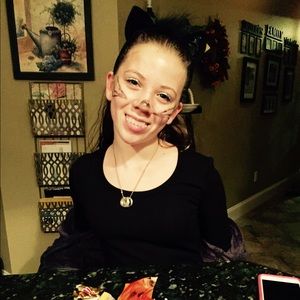 Meet your Posher, Jillian