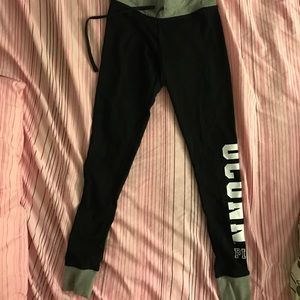 PINK Collegiate Leggings