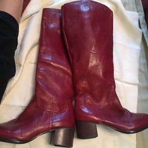 Crimson leather tall Nine West rider boots
