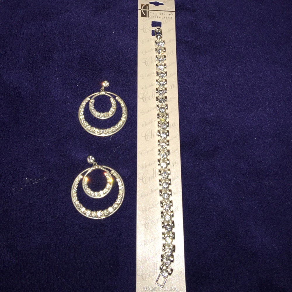 Clear crystal fashion bracket w/earrings