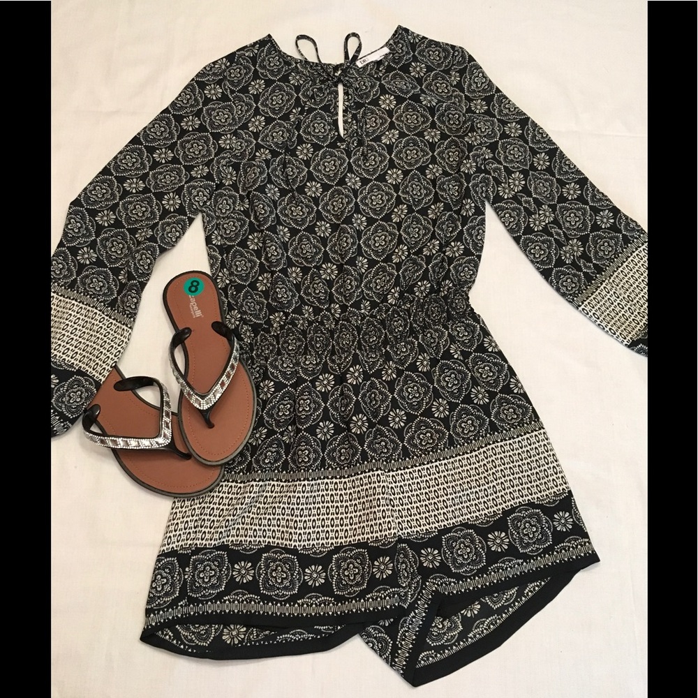 Black & White Romper size XS - Picture 1 of 8