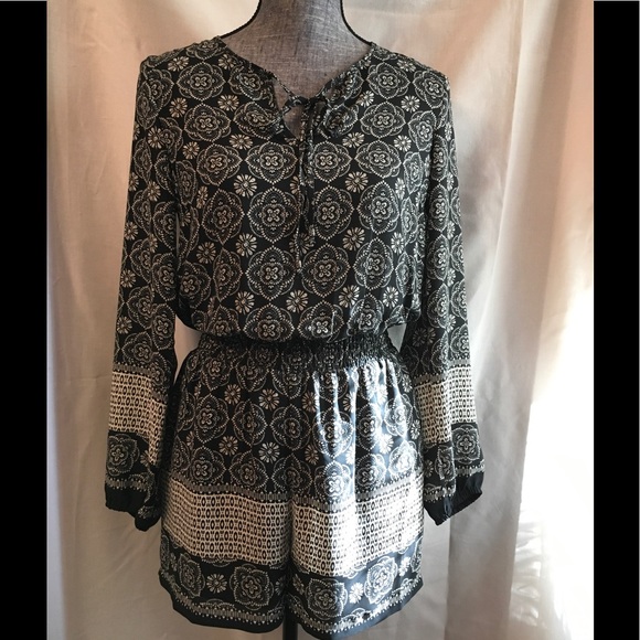 Black & White Romper size XS - Picture 2 of 8