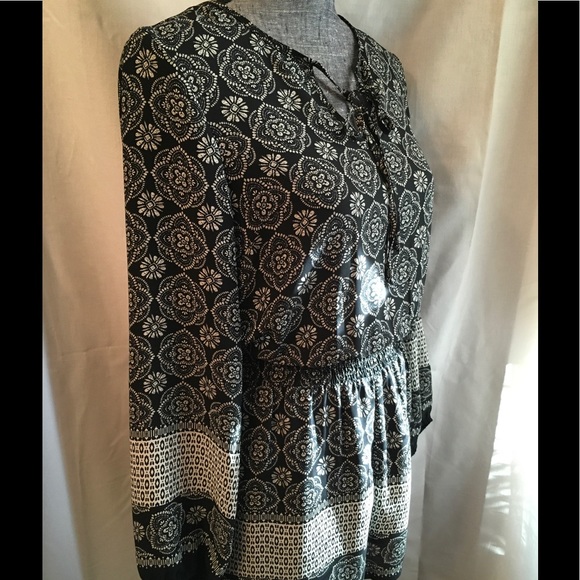 Black & White Romper size XS - Picture 8 of 8