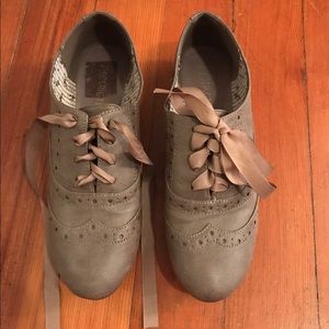 Restricted Bayside Oxford Shoe