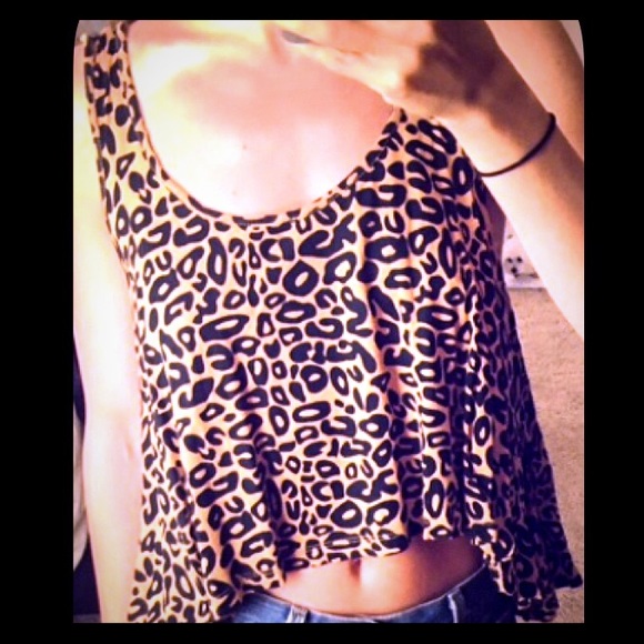 OBESITY + SPEED LEOPARD CROP TOP FROM UO - Picture 6 of 7