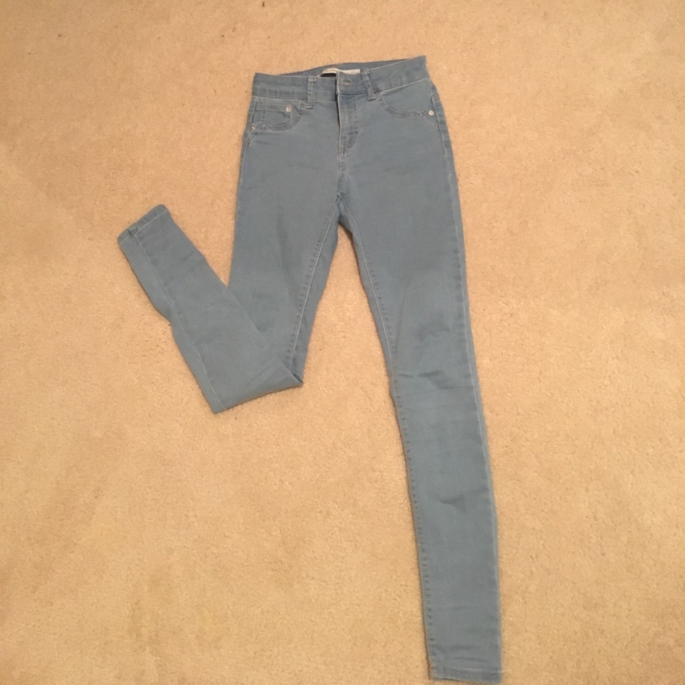 Light wash jeggings