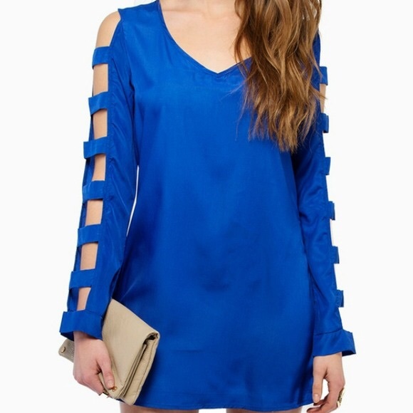 Tobi "In the Rung" Dress - Picture 1 of 2