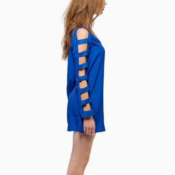 Tobi "In the Rung" Dress - Picture 2 of 2