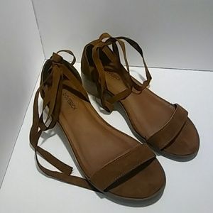 Torrid clogs