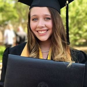 Meet your Posher, Brianna