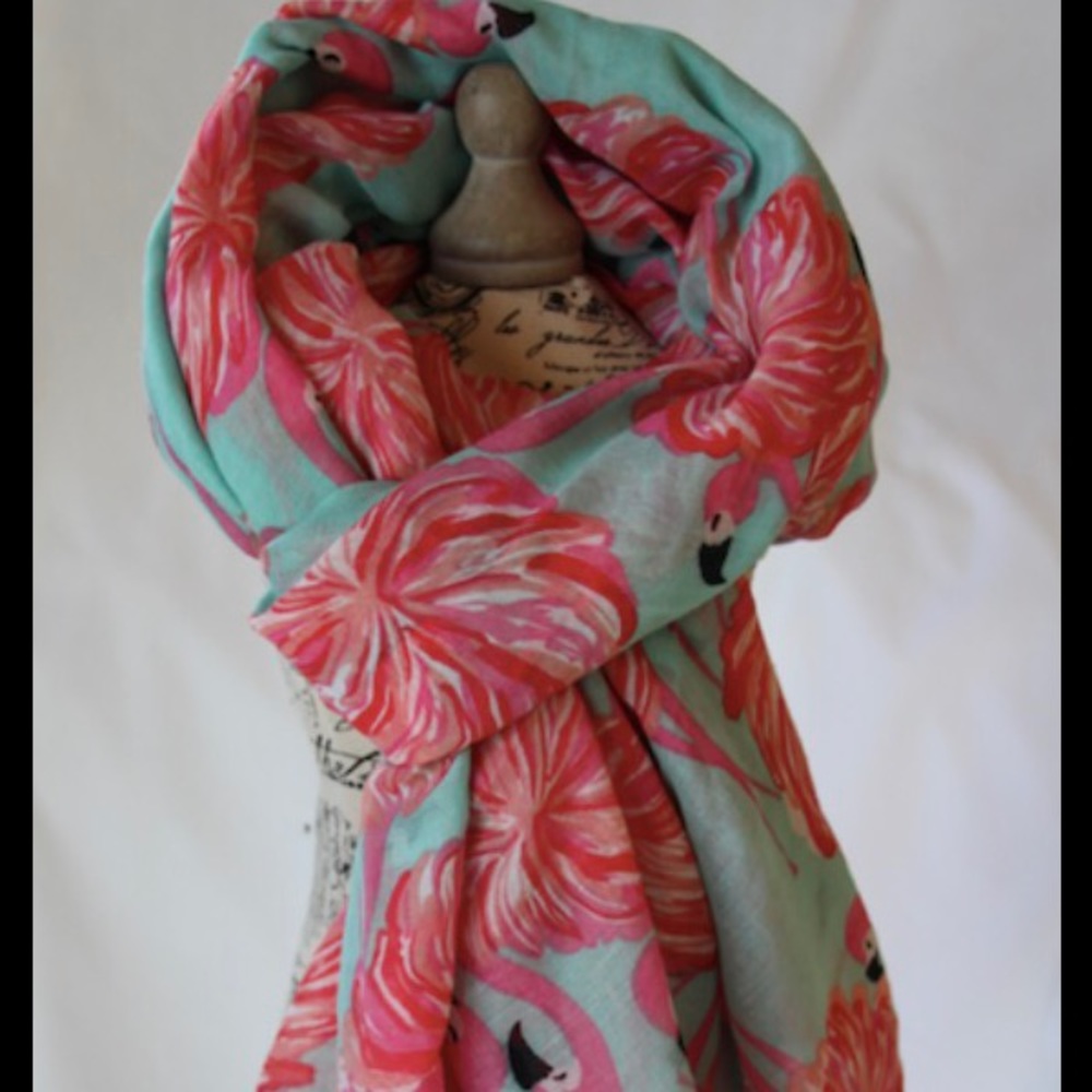 Flamingo Scarf - Picture 2 of 2