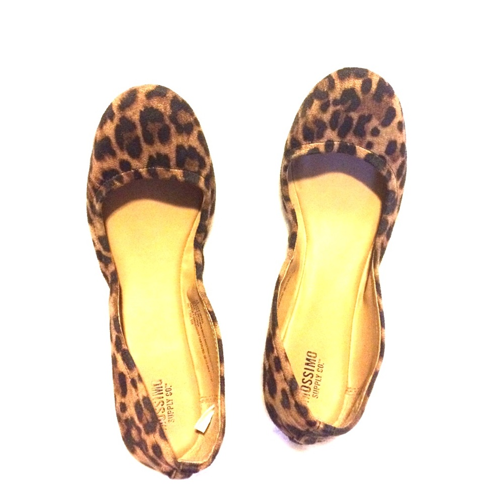 Mossimo Leopard flats, size w 7.5