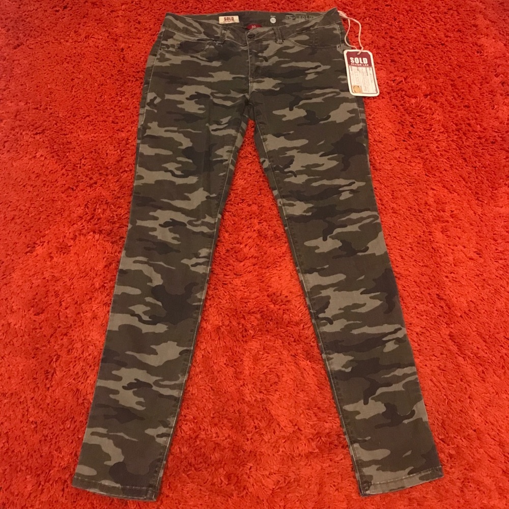 💥Last chance💥Camo Super Skinny Denim Size 30