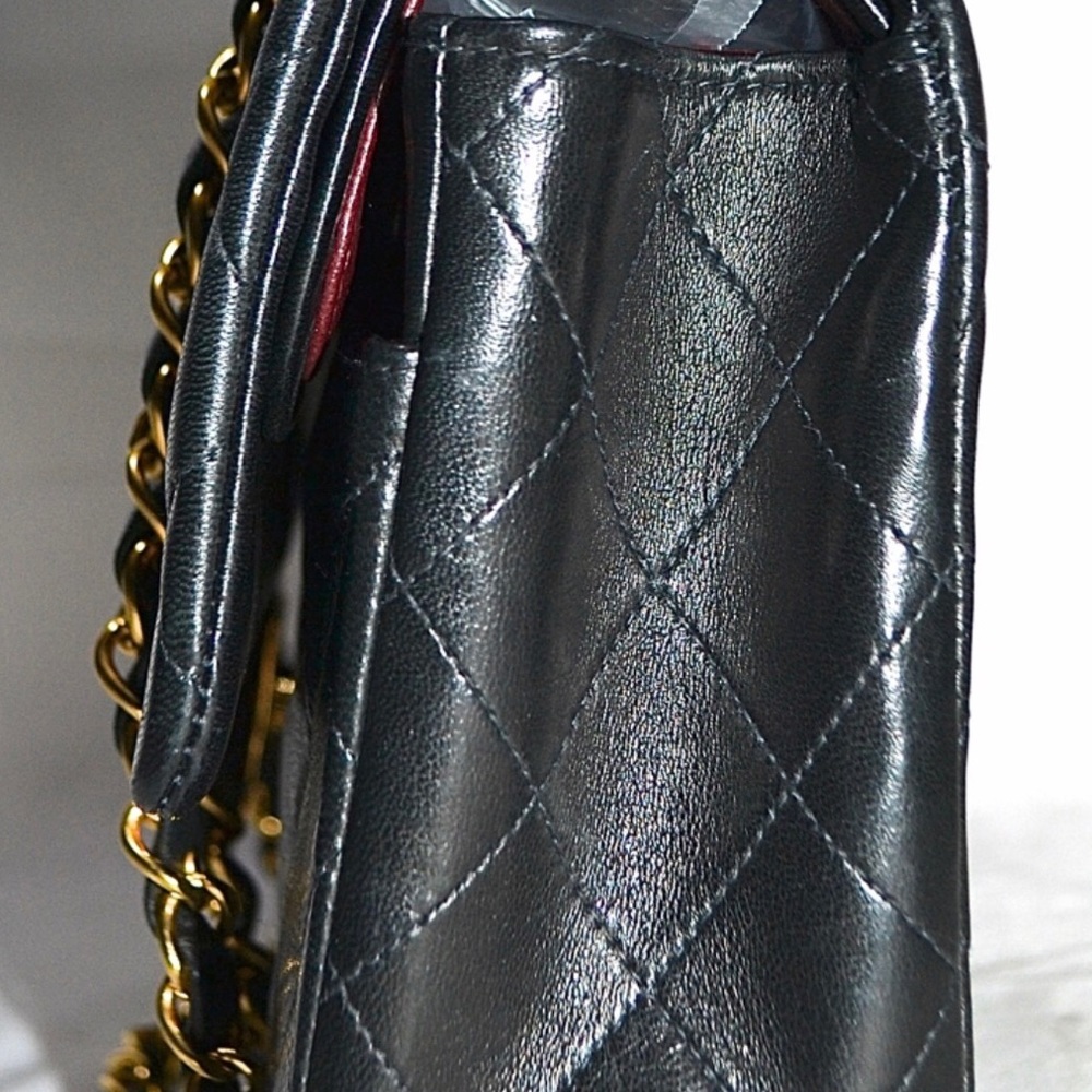 Authentic CHANEL 2.55 Black Lambskin Medium - Picture 6 of 6
