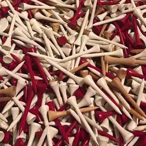 250 brand-new golf tees