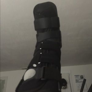 😭🙄Broken Leg 😤😔