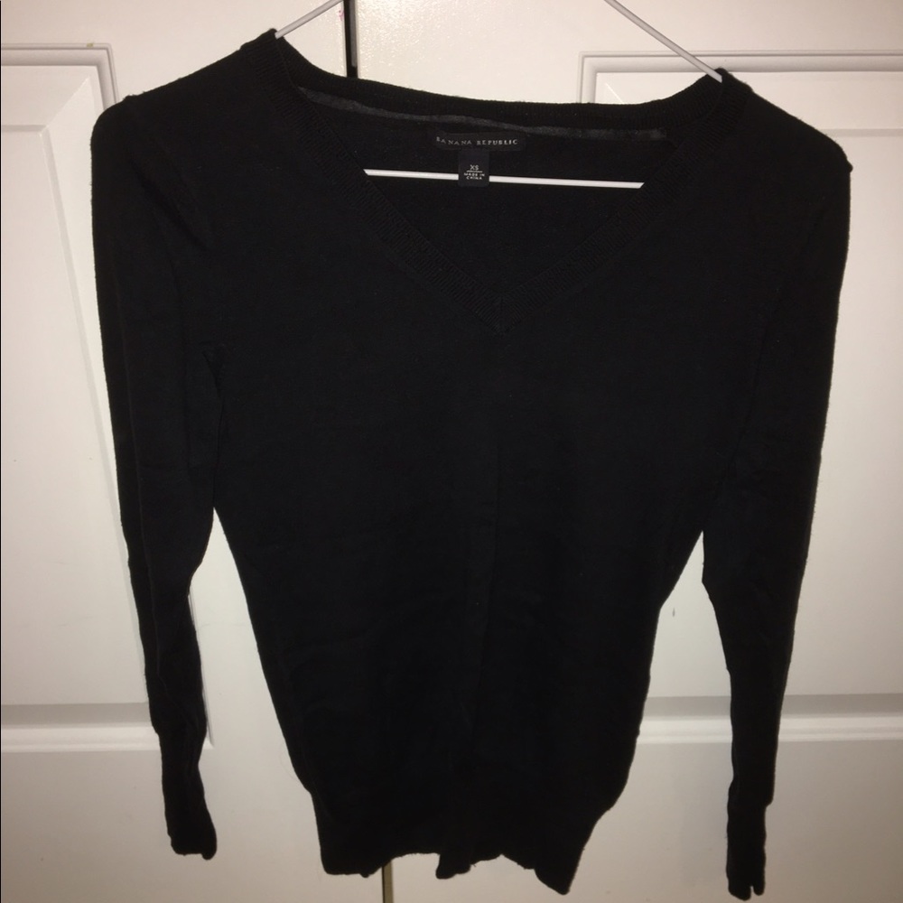 Banana Republic black v-neck sweater