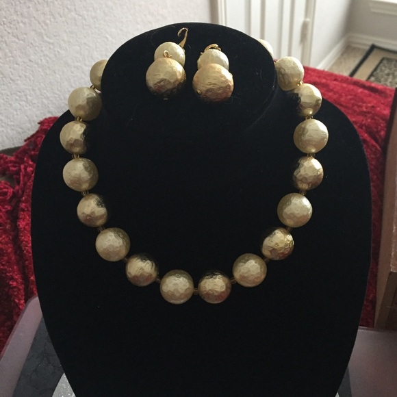 SET of necklace and earrings - Picture 1 of 1