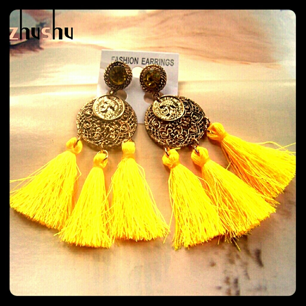 *** HOLIDAY CLEARANCE ***