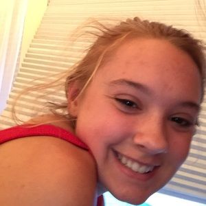 Meet your Posher, Ema