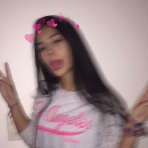 Meet your Posher, Mila