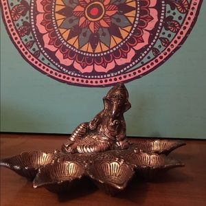 Elephant jewelry holder
