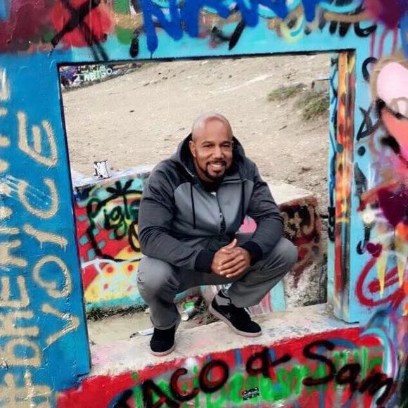 Meet your Posher, Ed - Picture 1 of 1