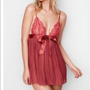 Victoria Secret Pleated Babydoll