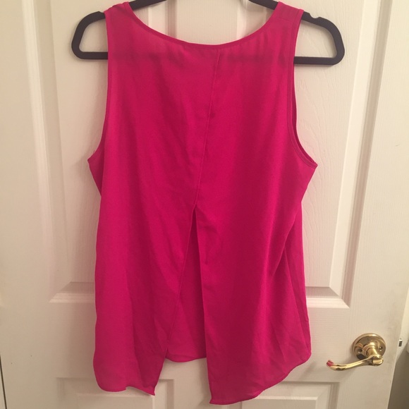 EXPRESS Split Back Tank - Picture 2 of 2