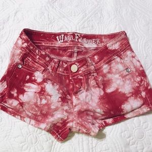 Wall Flower Shorts 💮
