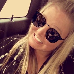 Meet your Posher, Marissa