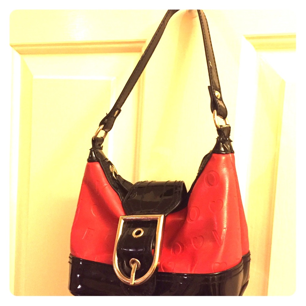 Mini red and black love purse!