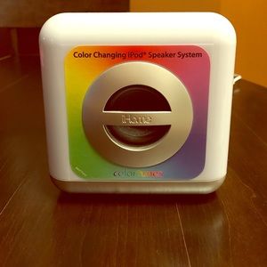 🔊 iHome iH15 Color-Changing iPod Speaker Dock 🔊