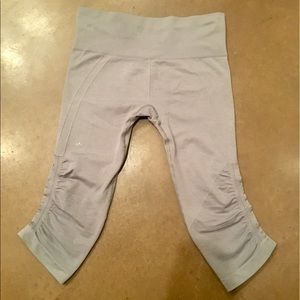 Lululemon in the flow capris