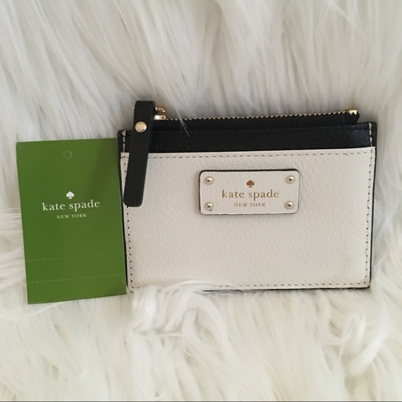 kate spade Handbags - Kate Spade card holder/change purse.