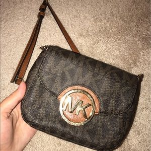 Brown Michael kors crossbody