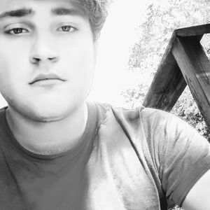 Meet your Posher, Aaron