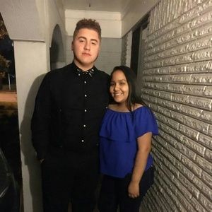 Meet your Posher, Issac