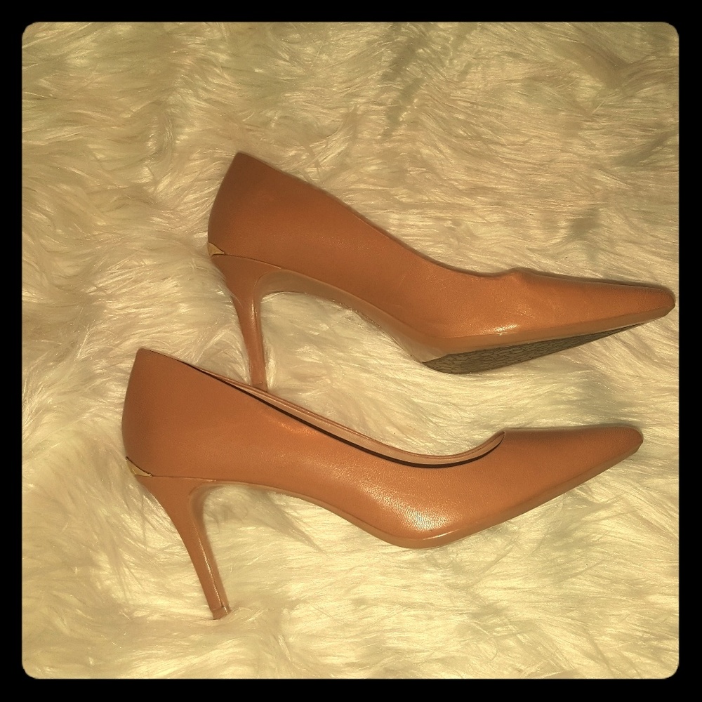 Carmel Calvin Klein Pumps
