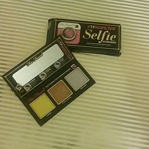 Two Faced No Filter Selfie Powders Palette