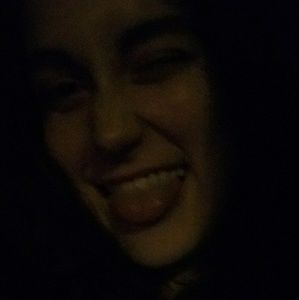 Meet your Posher, Annette