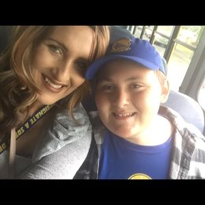 Meet your Posher, Laura😊